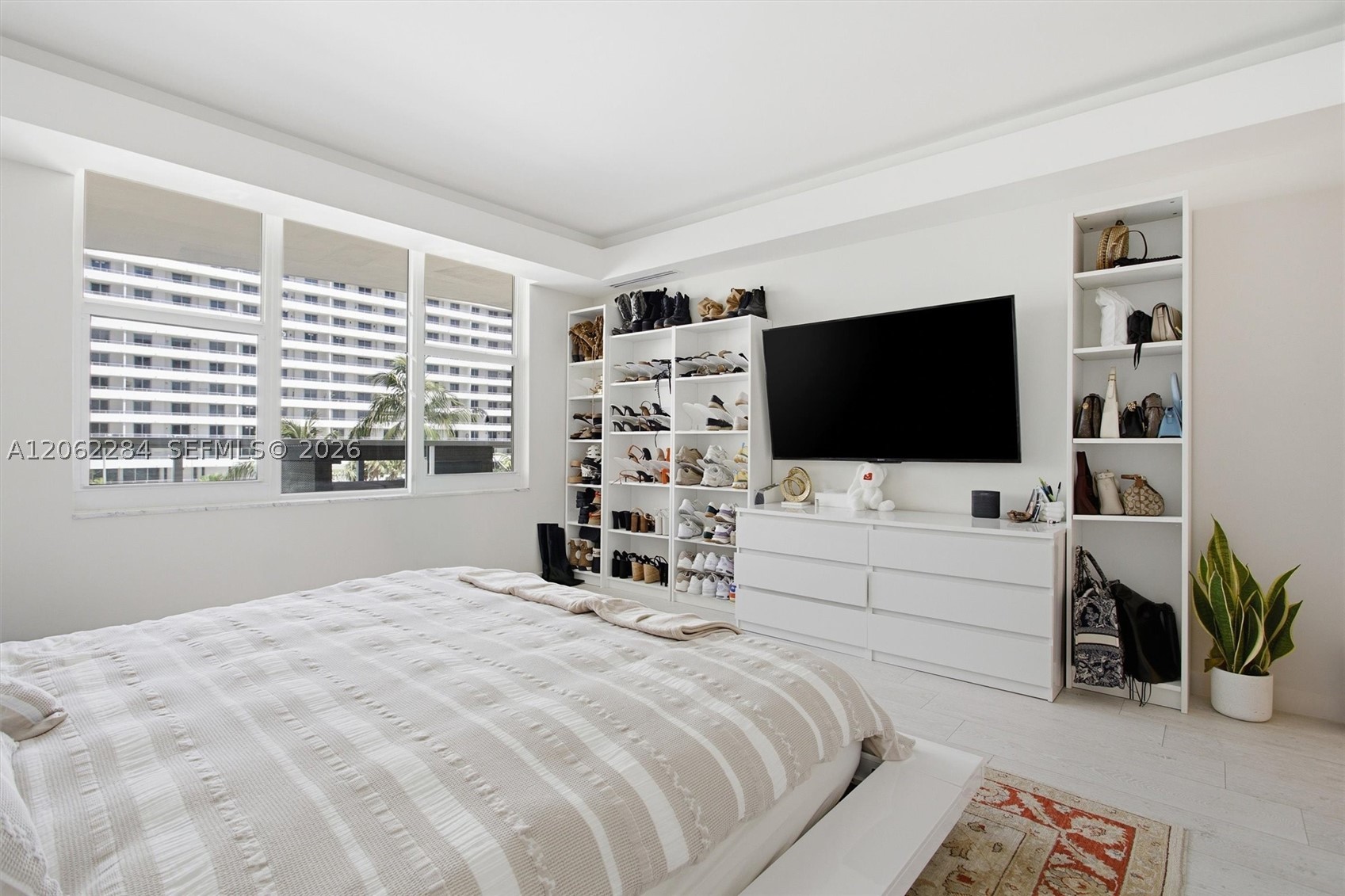 5600 Collins Ave 5a Property Photo 11