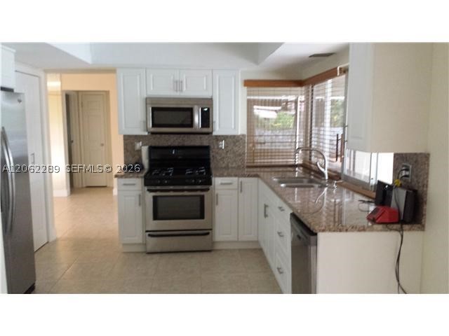 8430 Nw 25th Ct . Property Photo 5