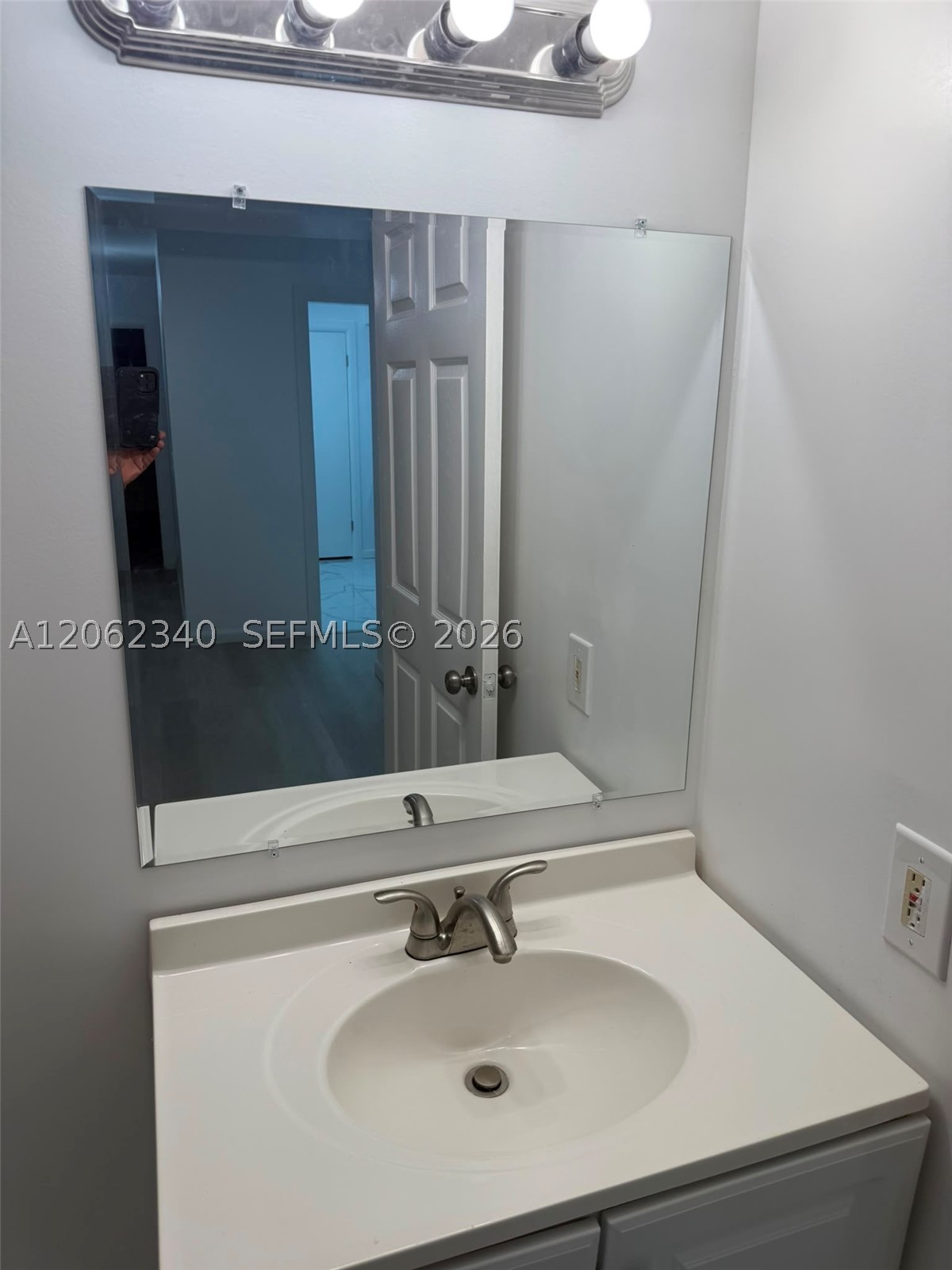 4241 W Mcnab Rd 11 Property Photo 36