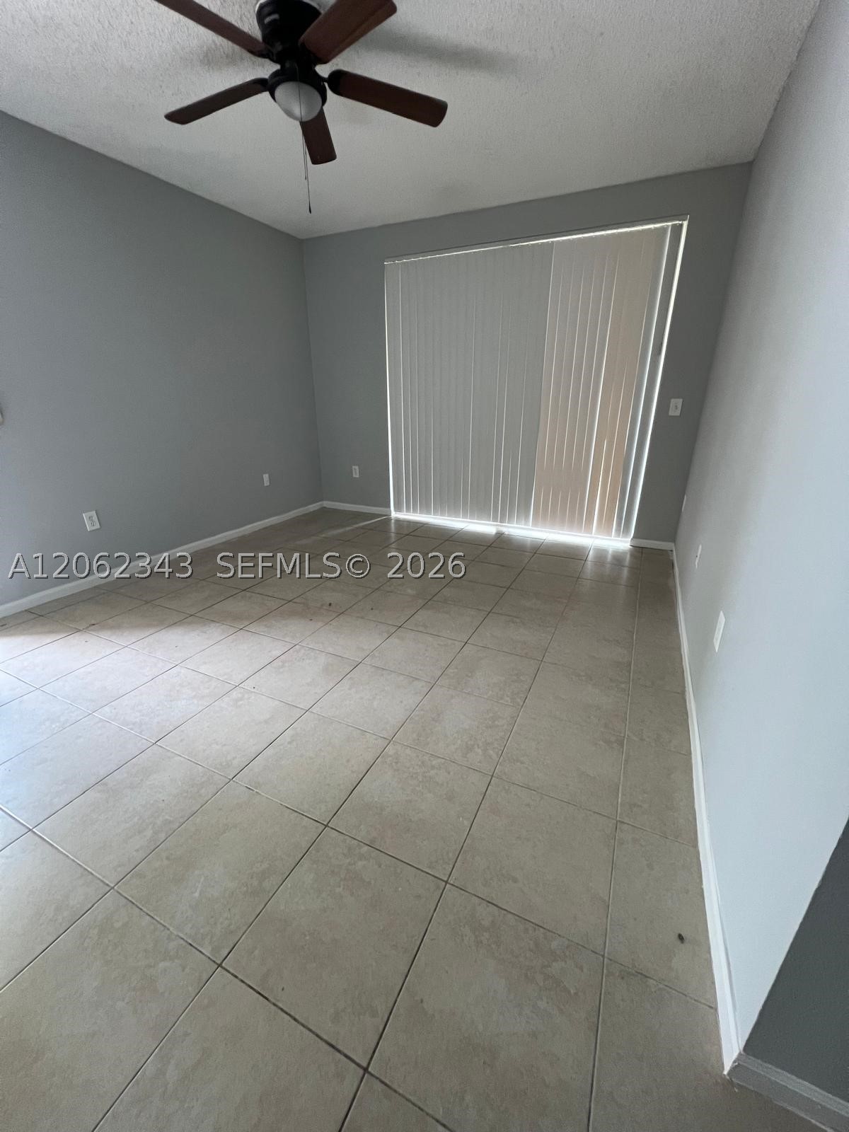 8020 N Nob Hill Rd 102 Property Photo 4