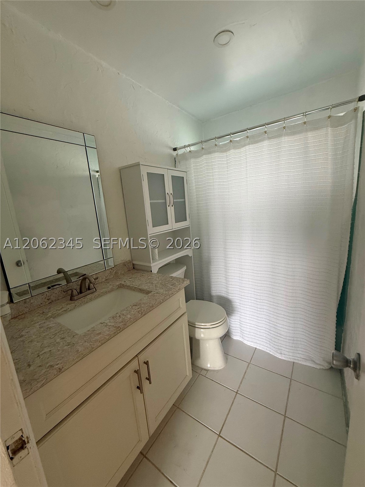 1021 Crystal Lake Dr 304 Property Photo 13