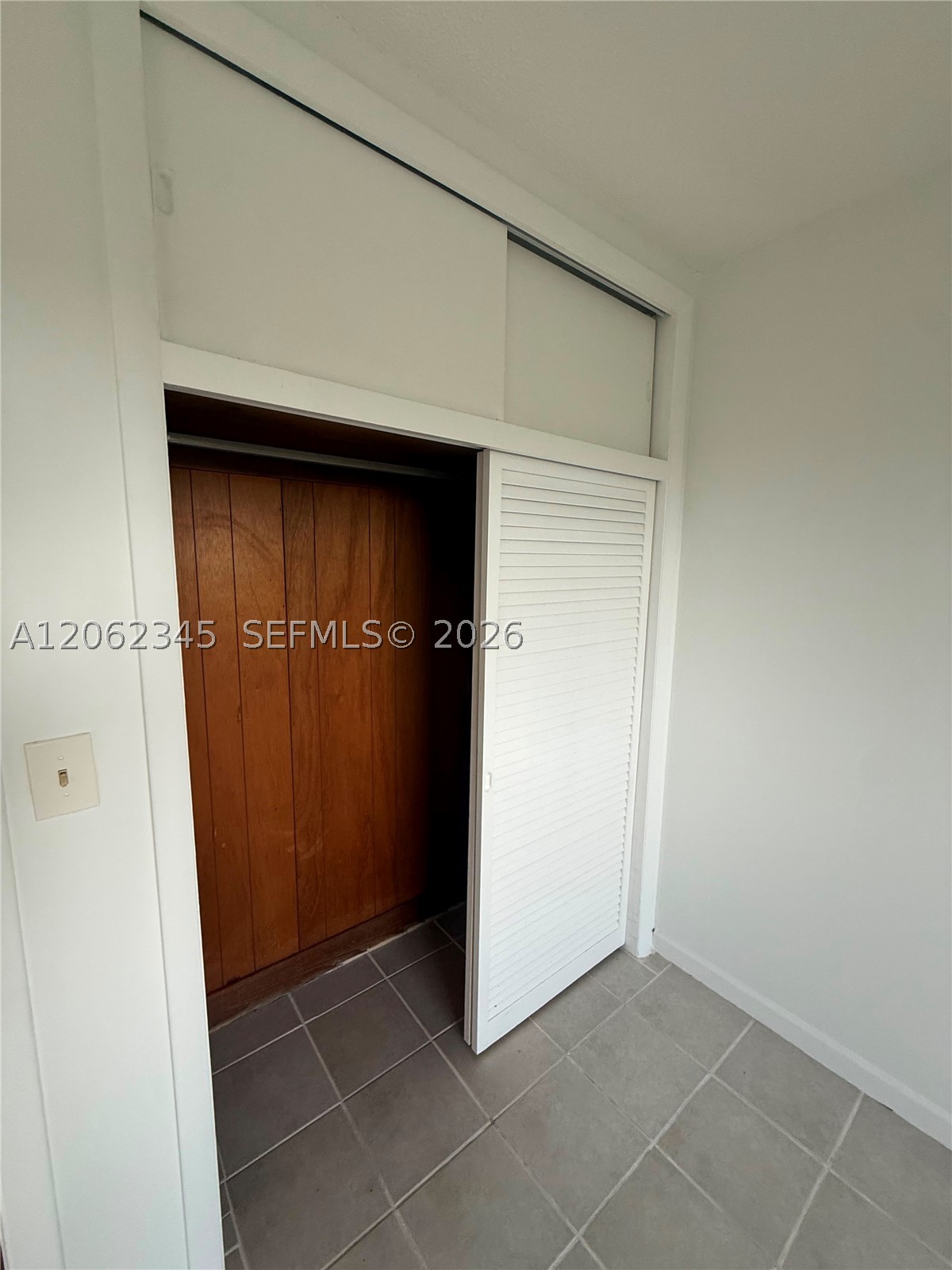 1021 Crystal Lake Dr 304 Property Photo 14