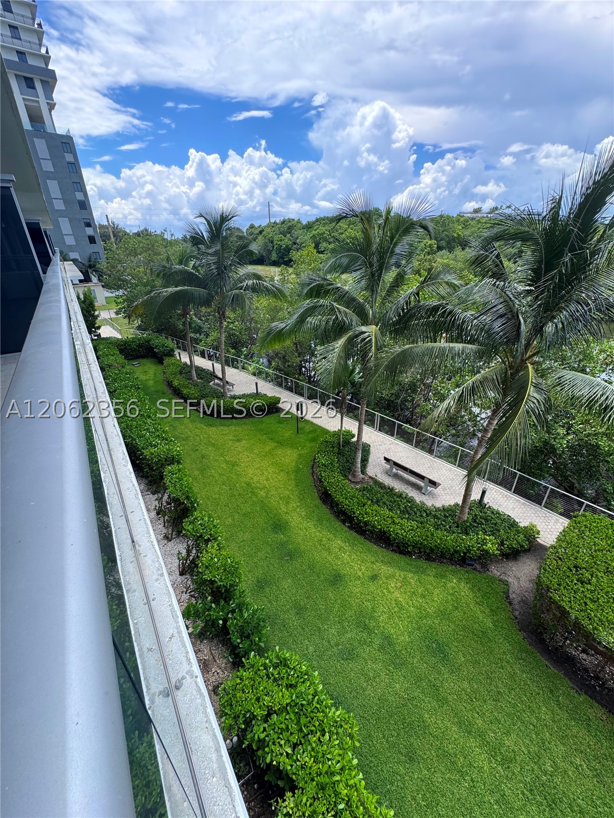 16385 Biscayne Blvd 305 Property Photo 3