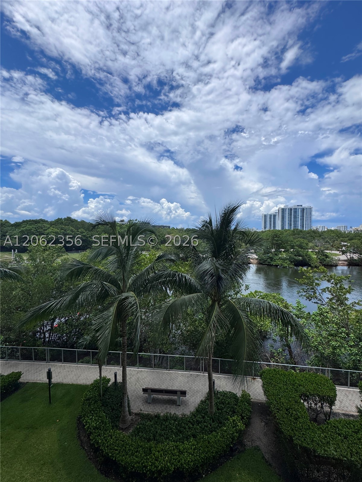 16385 Biscayne Blvd 305 Property Photo 4