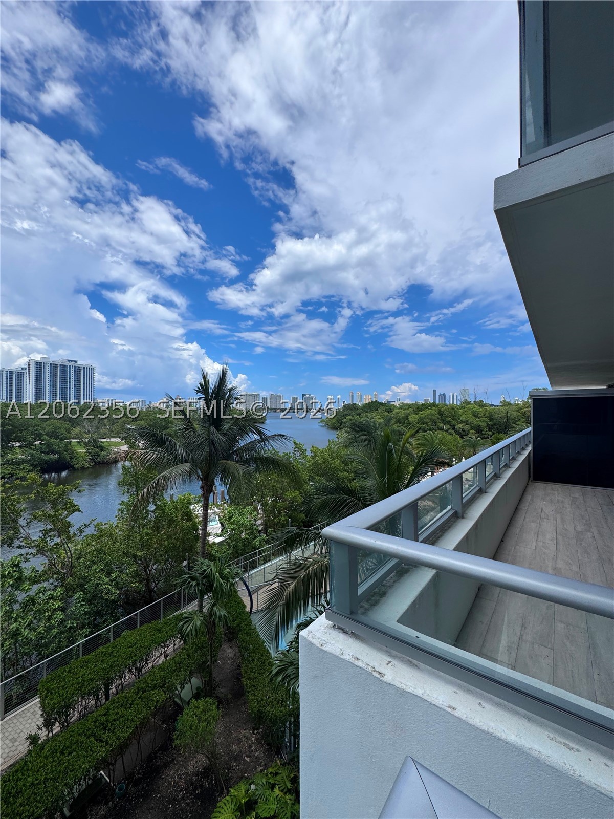 16385 Biscayne Blvd 305 Property Photo 7