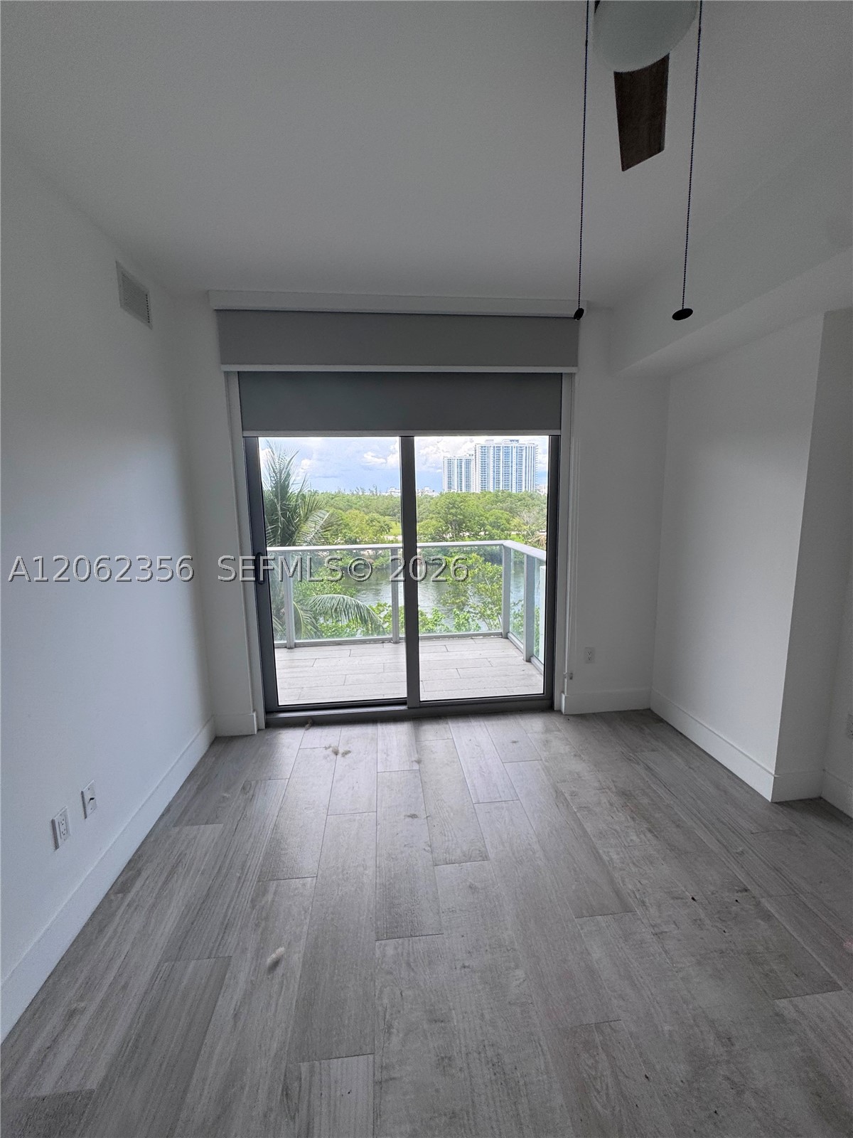 16385 Biscayne Blvd 305 Property Photo 9