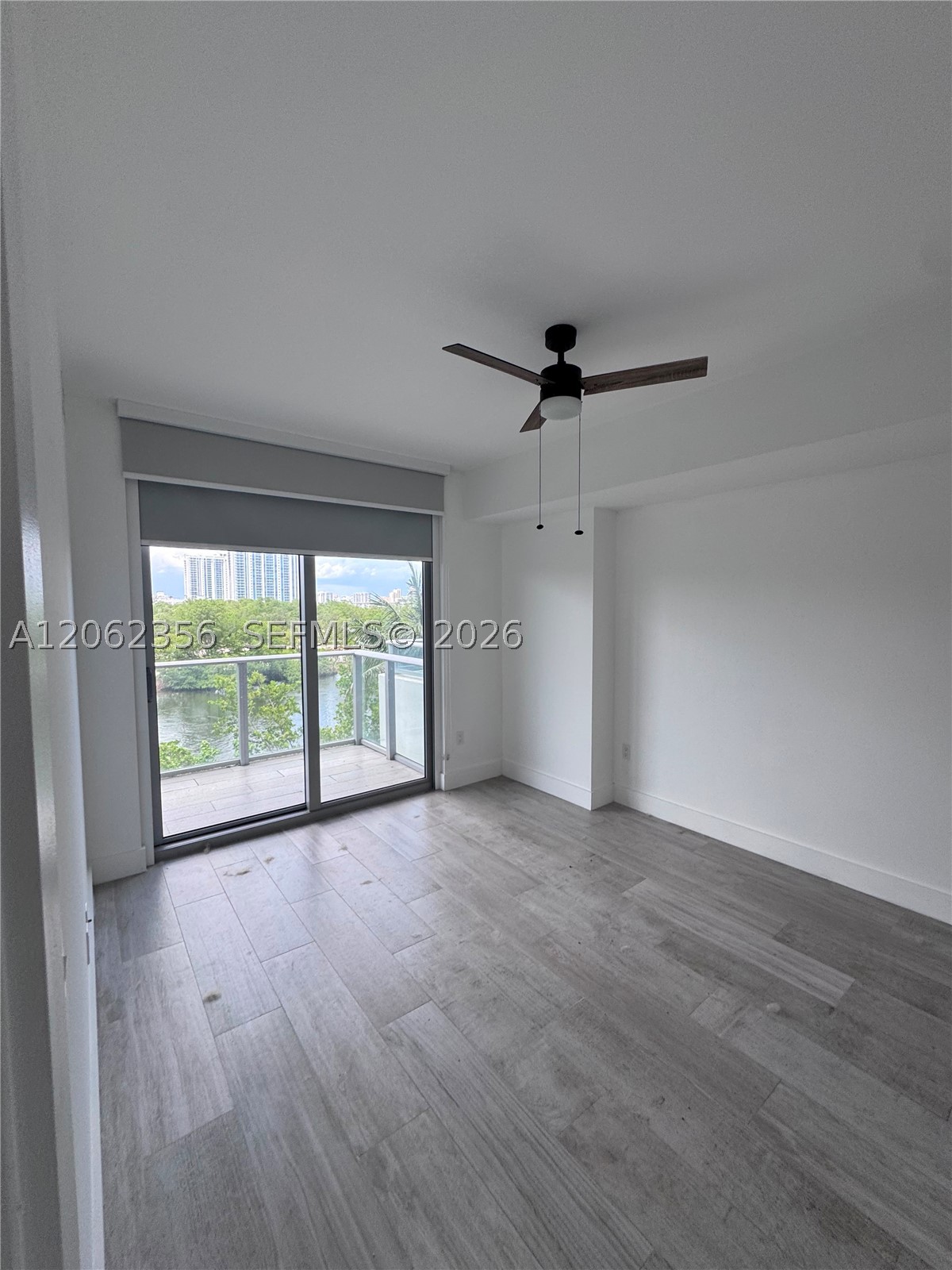 16385 Biscayne Blvd 305 Property Photo 16