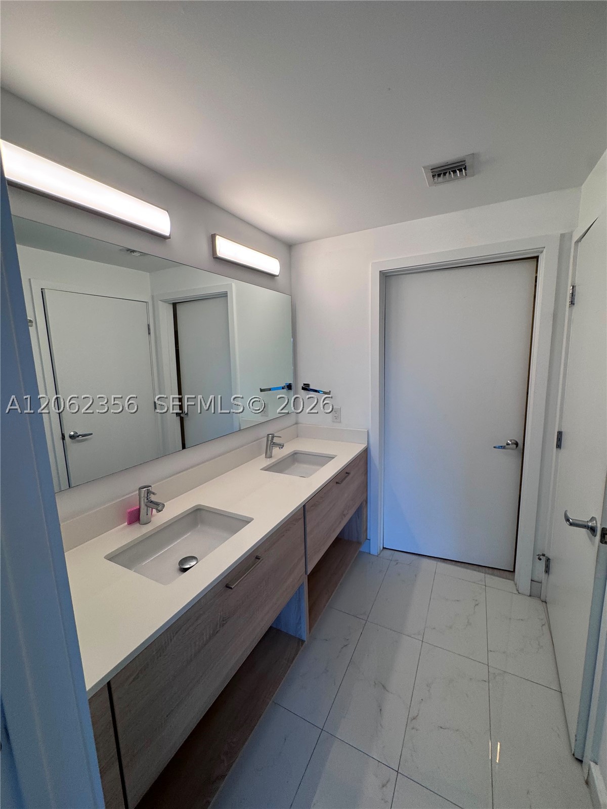 16385 Biscayne Blvd 305 Property Photo 18