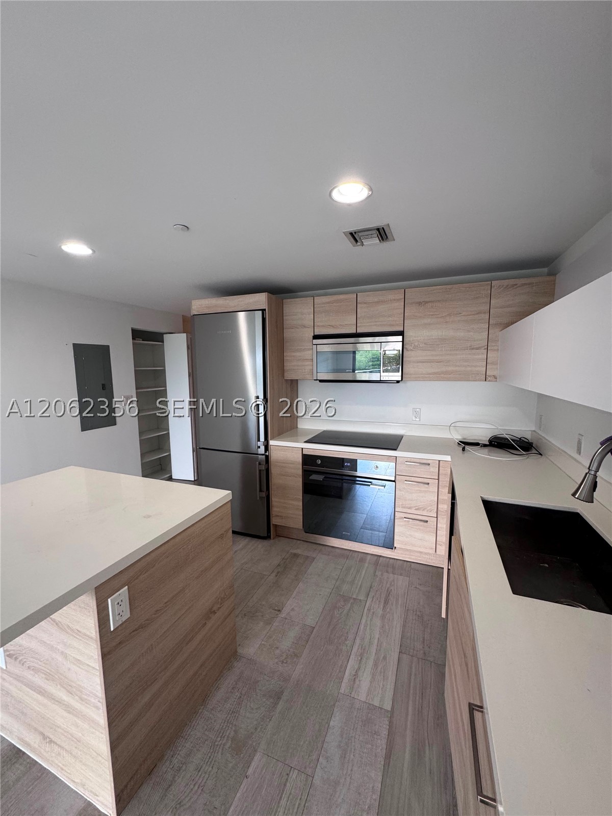 16385 Biscayne Blvd 305 Property Photo 27