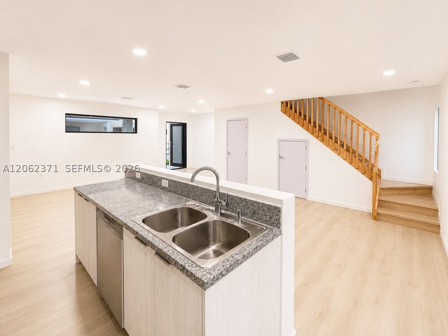 552 Nw 7th St 6 Property Photo 6