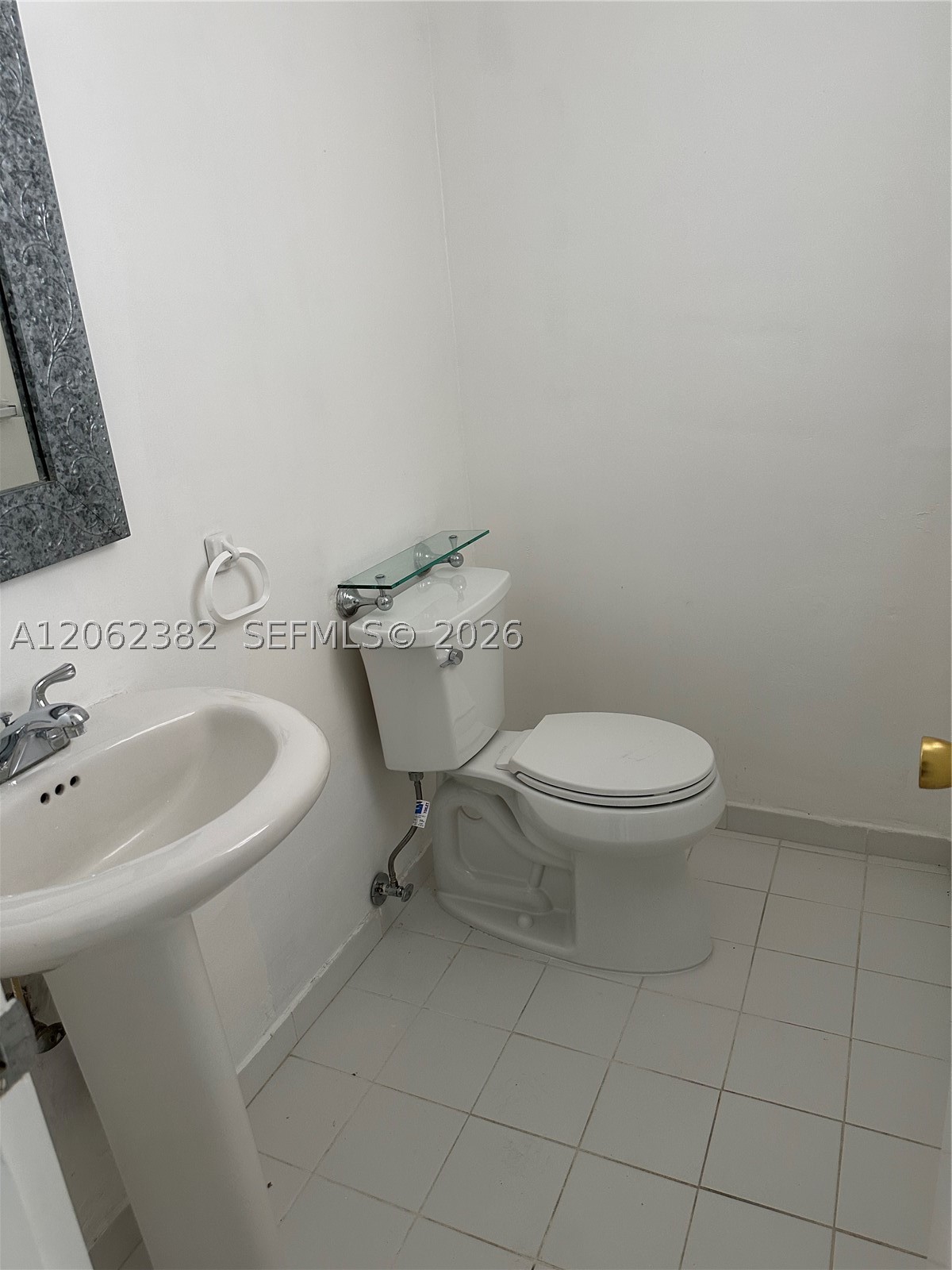 251 Galen Dr 302 Property Photo 6