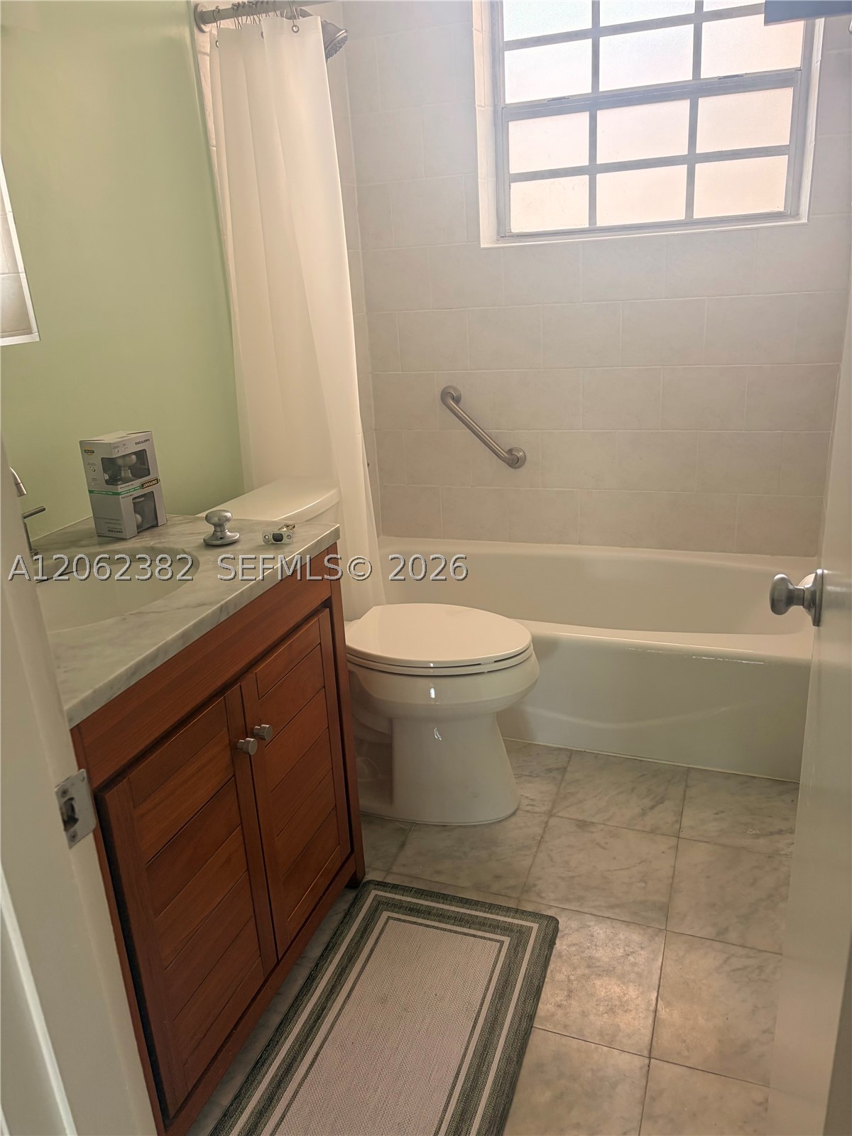 251 Galen Dr 302 Property Photo 10