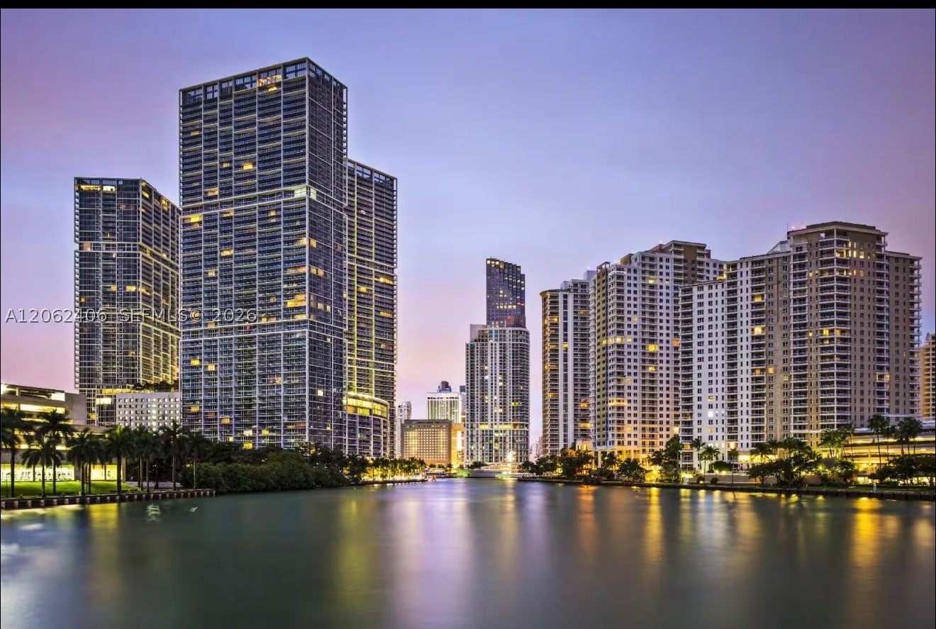 485 Brickell Ave 4711 Property Photo 1