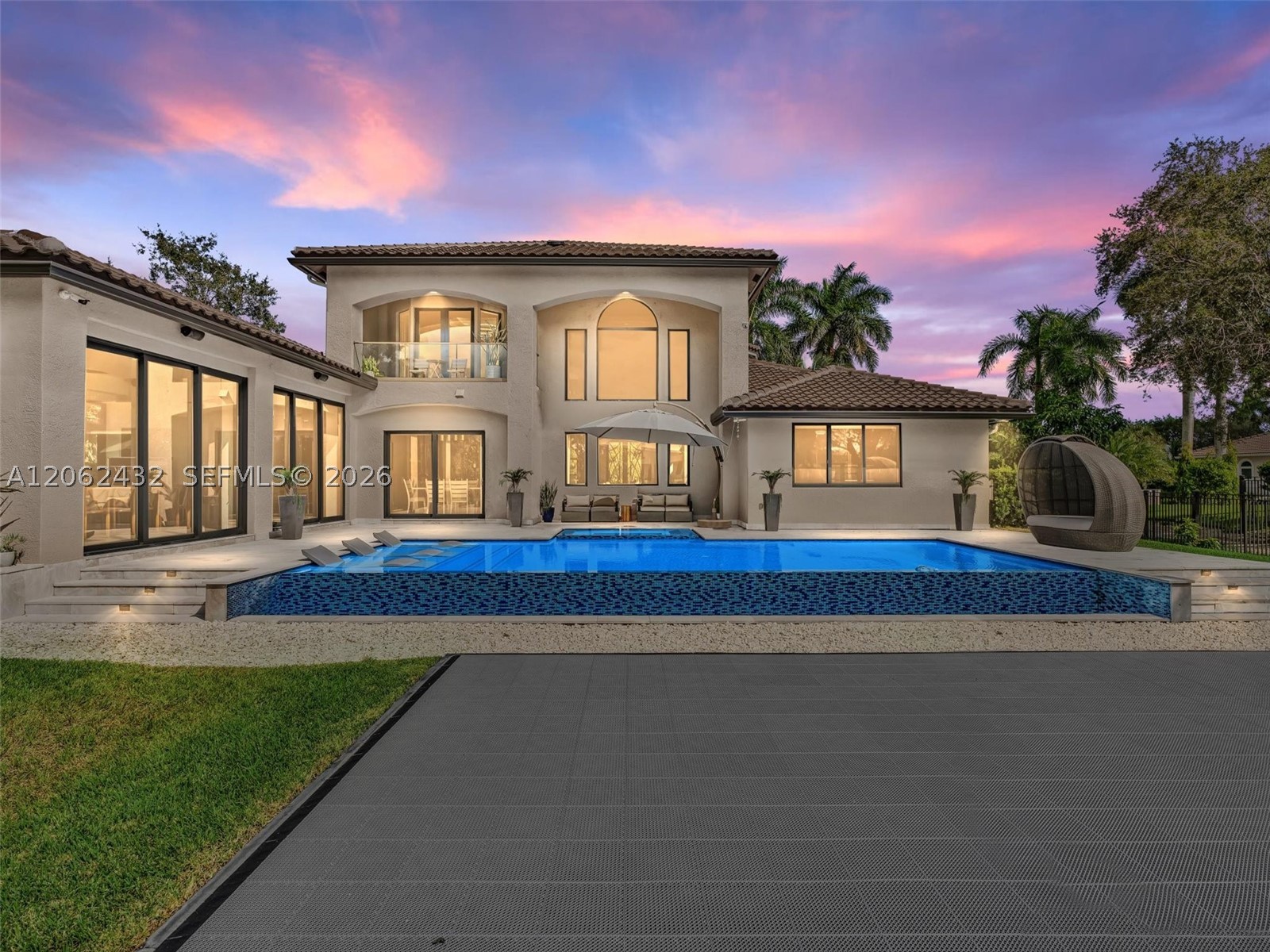 1021 NW 115th Ave