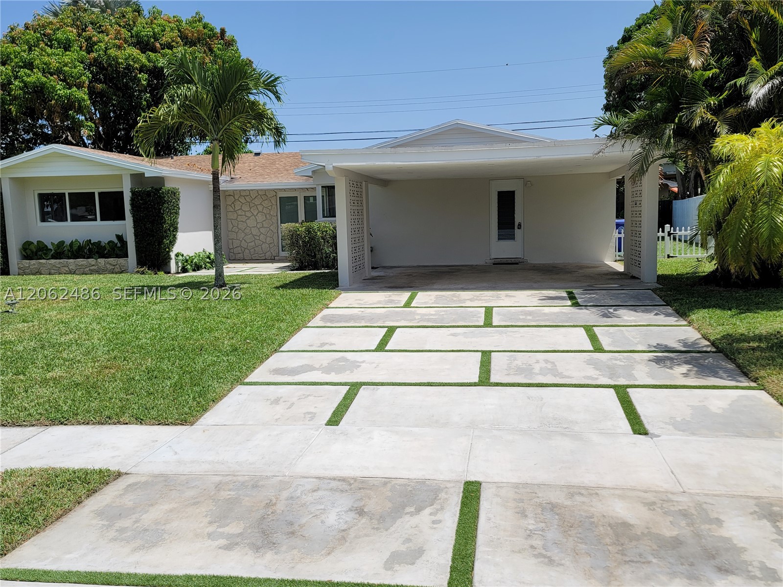 6640 Sw 7 St. Property Photo 2