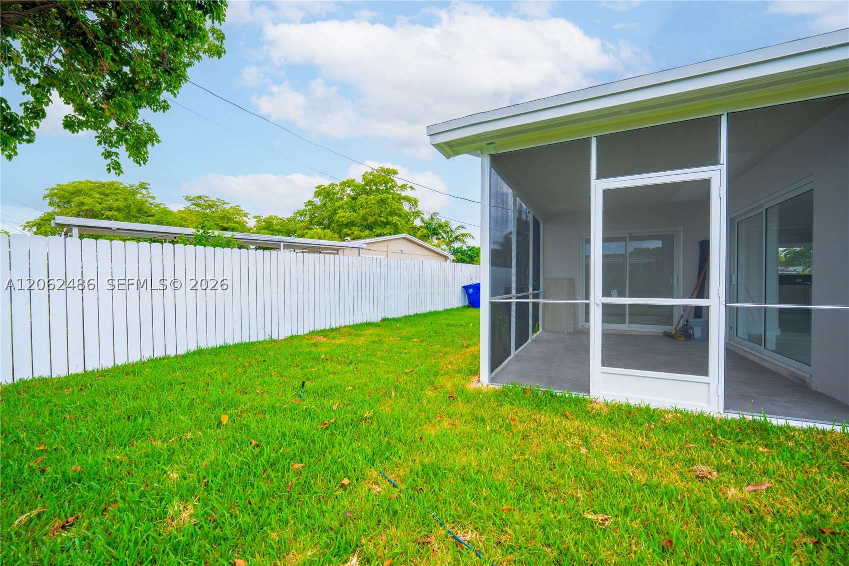 6640 Sw 7 St. Property Photo 5