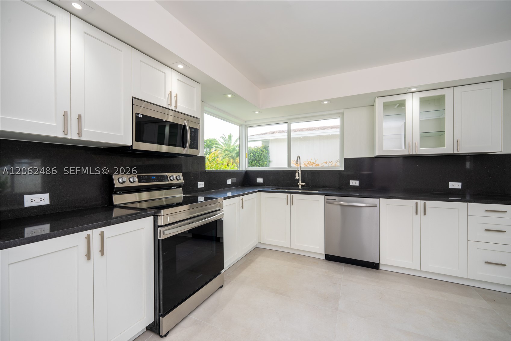 6640 Sw 7 St. Property Photo 10