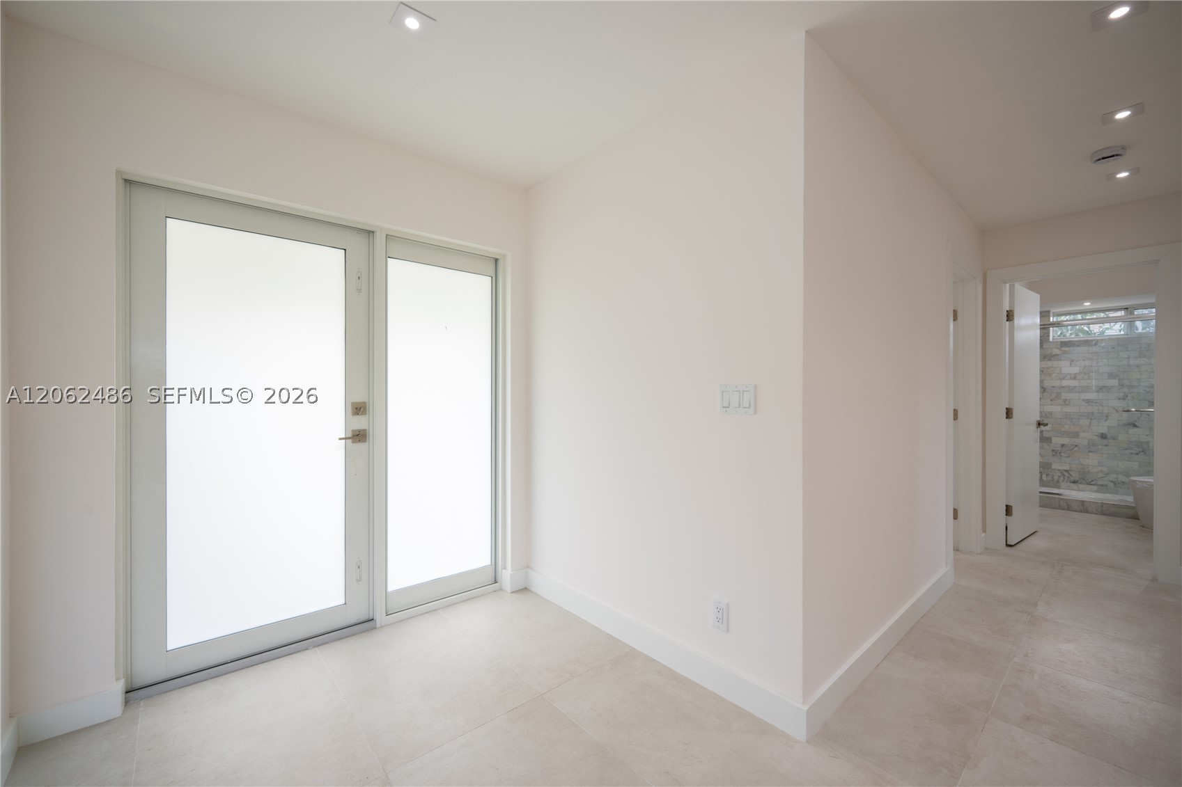 6640 Sw 7 St. Property Photo 12