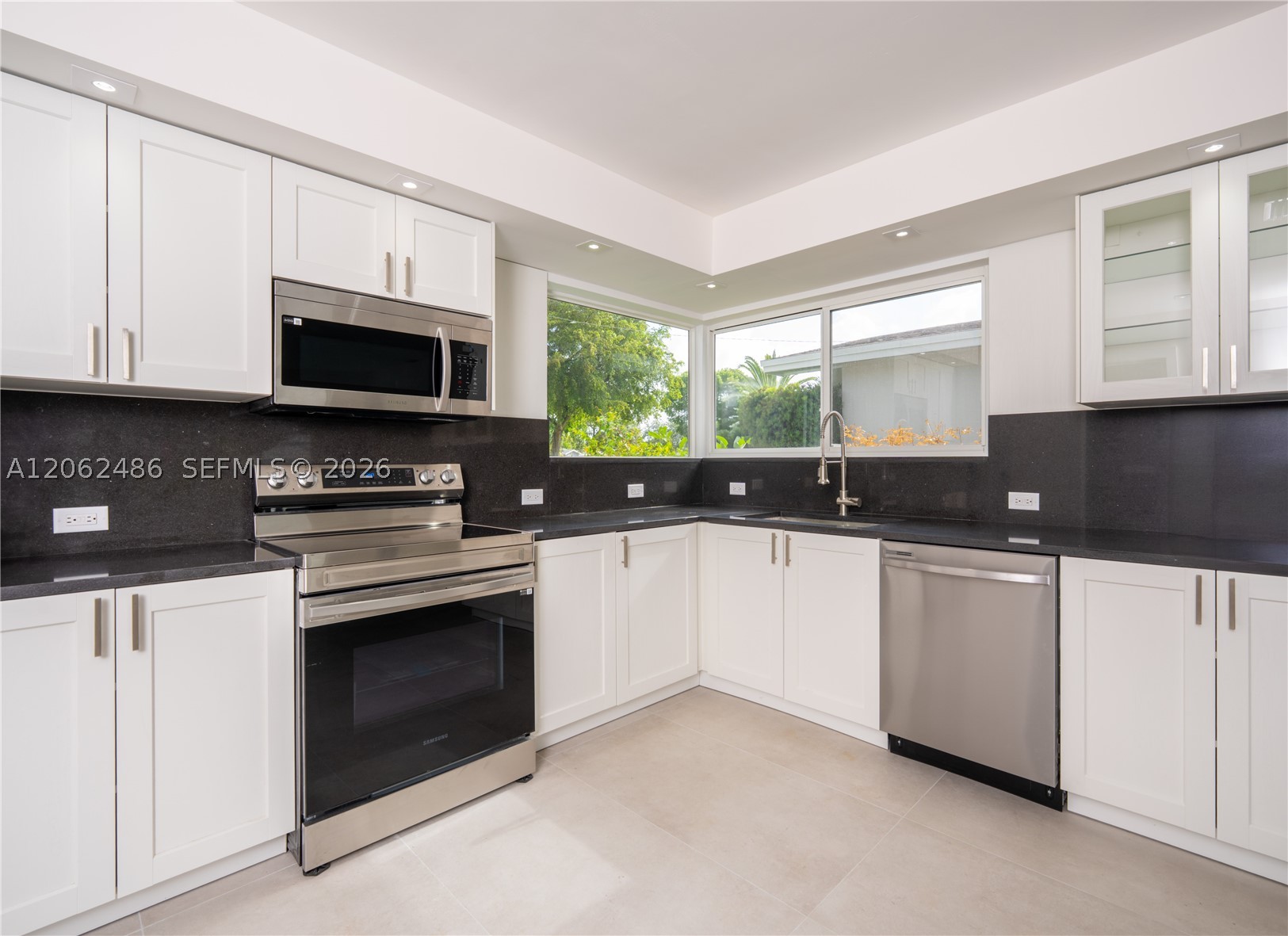 6640 Sw 7 St. Property Photo 28
