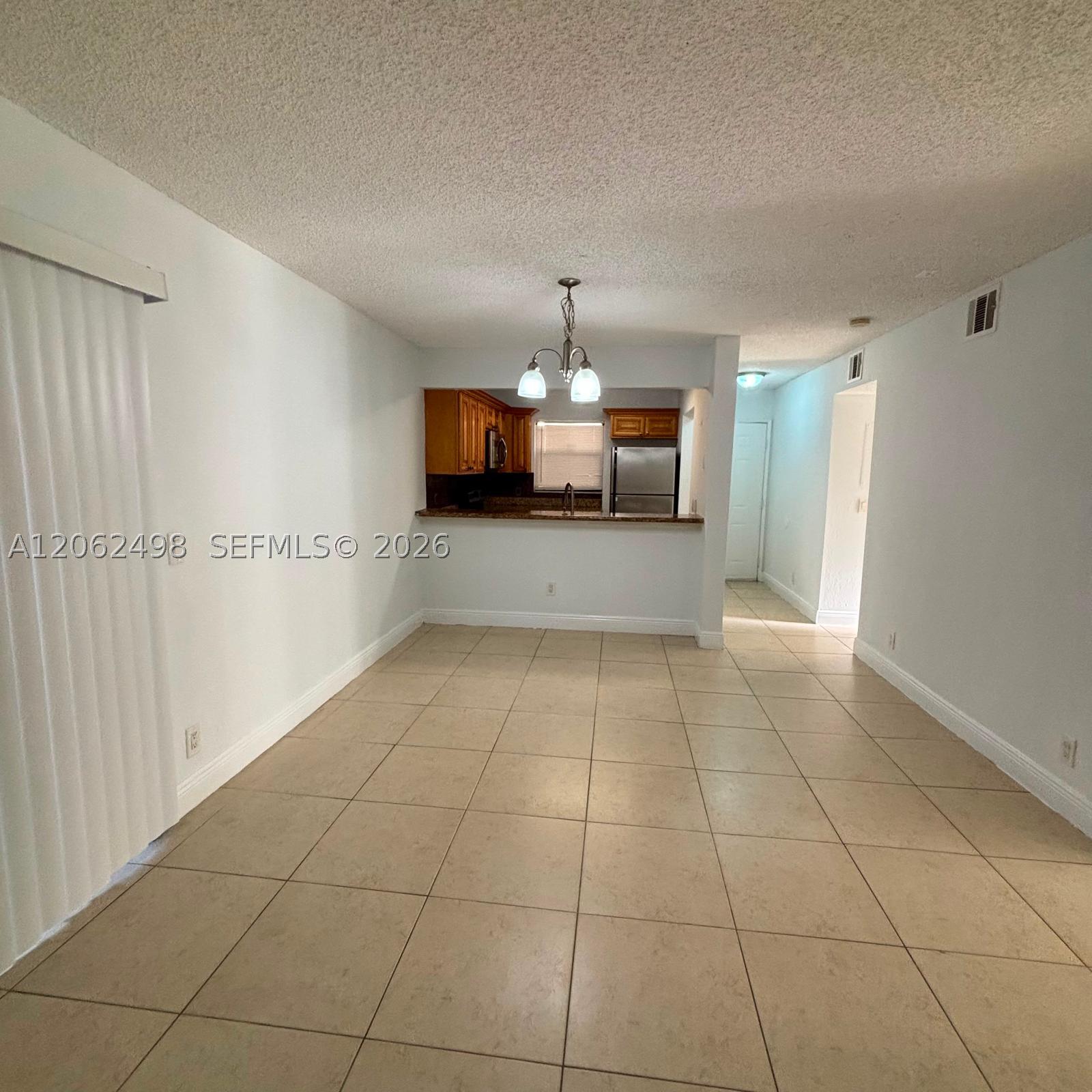 1502 Lake Crystal Dr A Property Photo 2