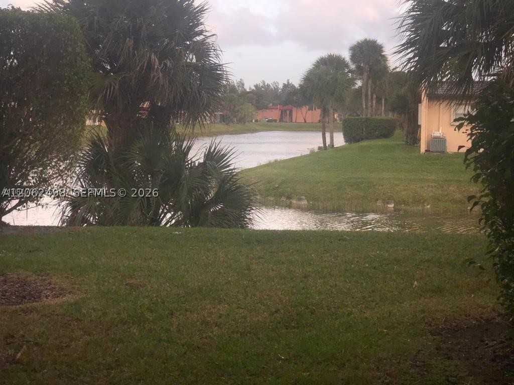 1502 Lake Crystal Dr A Property Photo 20