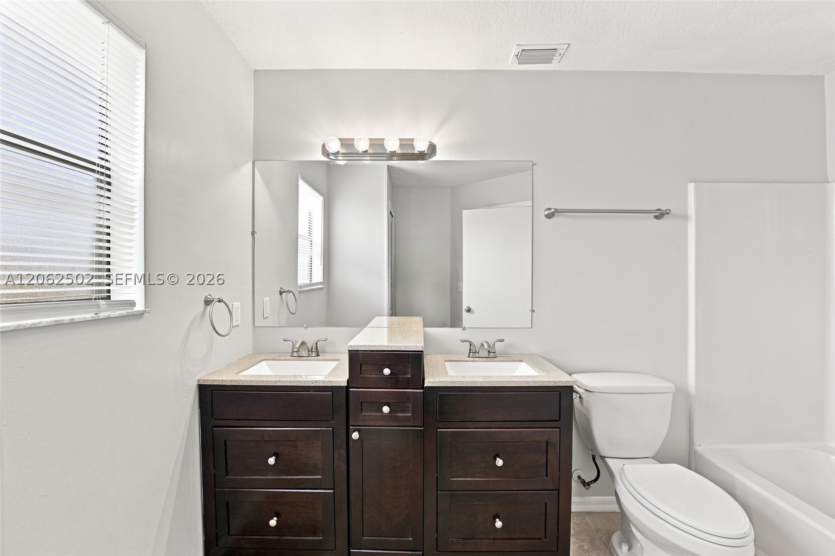 1262 Sw Lawndale Ave Property Photo 34