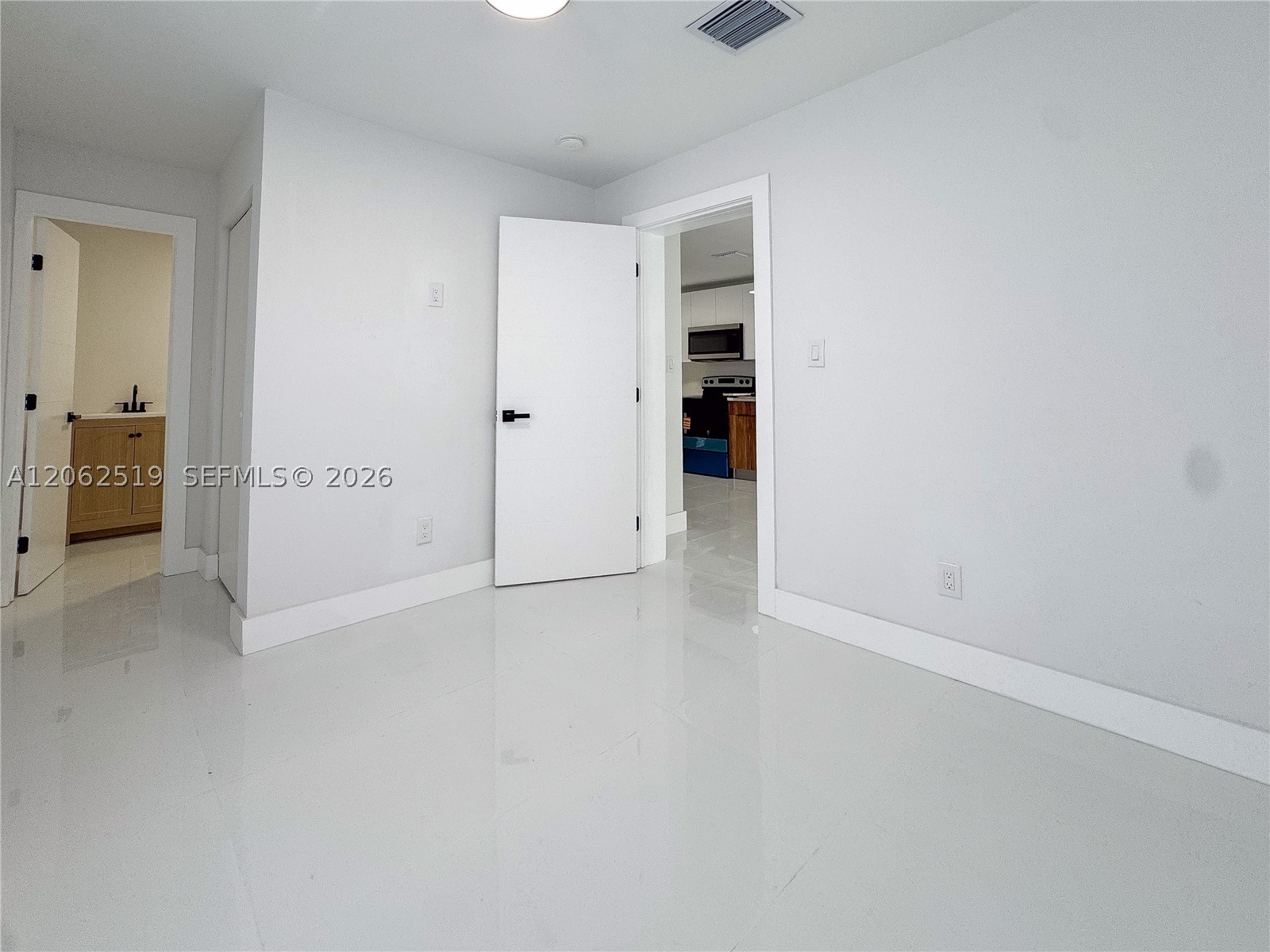 3311 Nw 9th St Property Photo 10