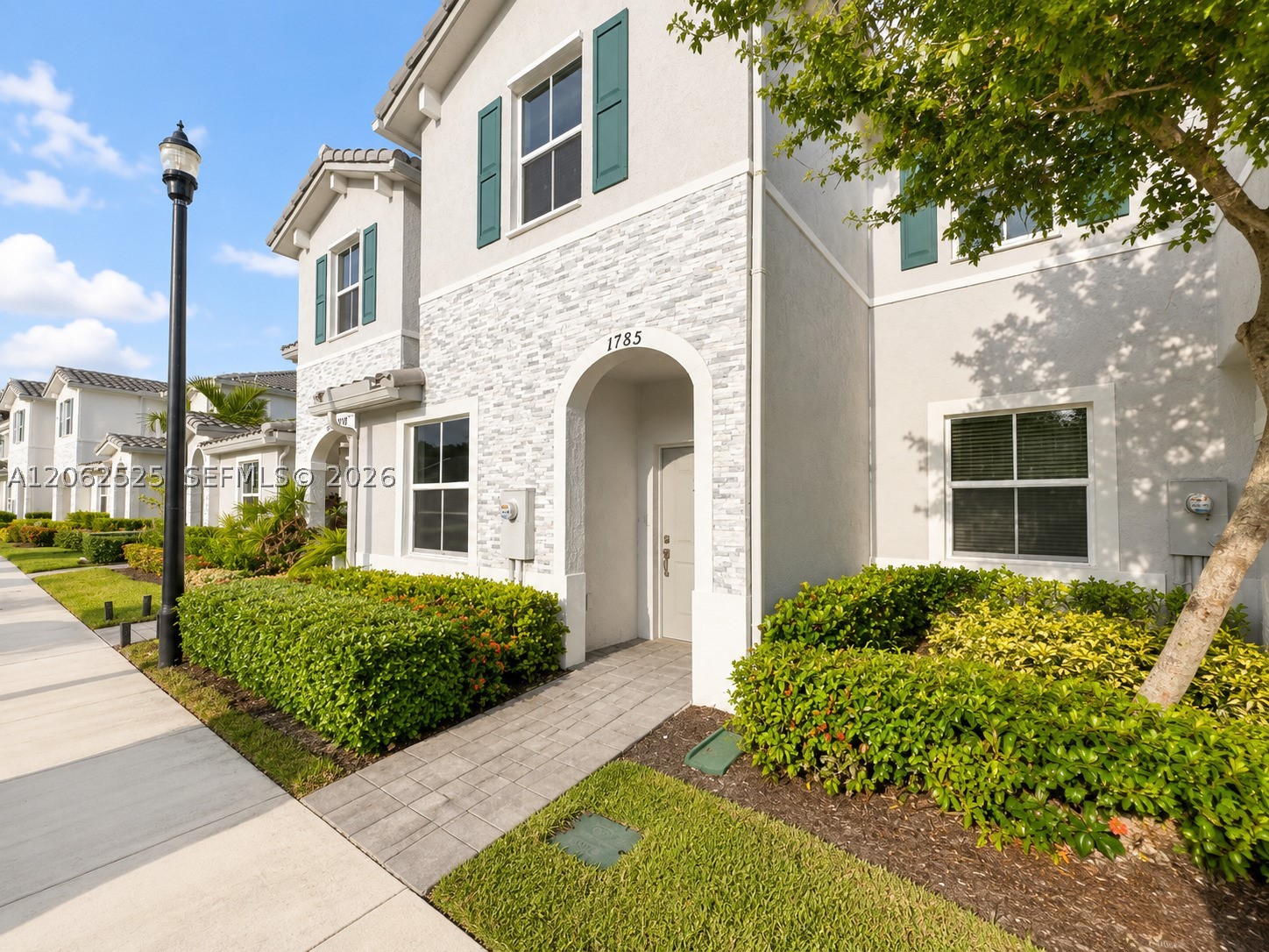 A12062525 Property Photo 1