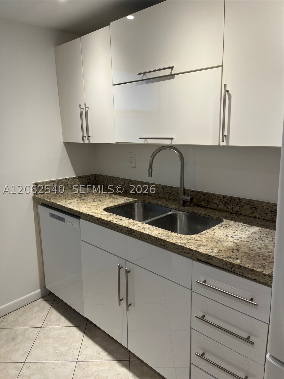 201 178th Dr 202 Property Photo 5