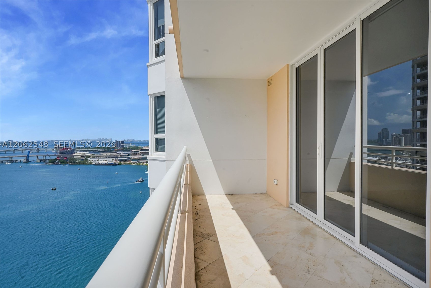808 Brickell Key Dr 3007 Property Photo 3