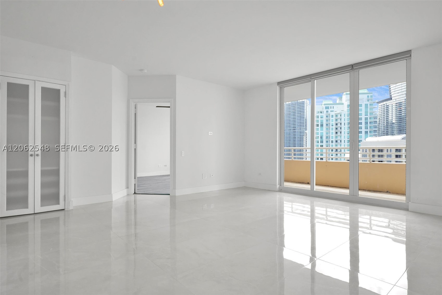 808 Brickell Key Dr 3007 Property Photo 4