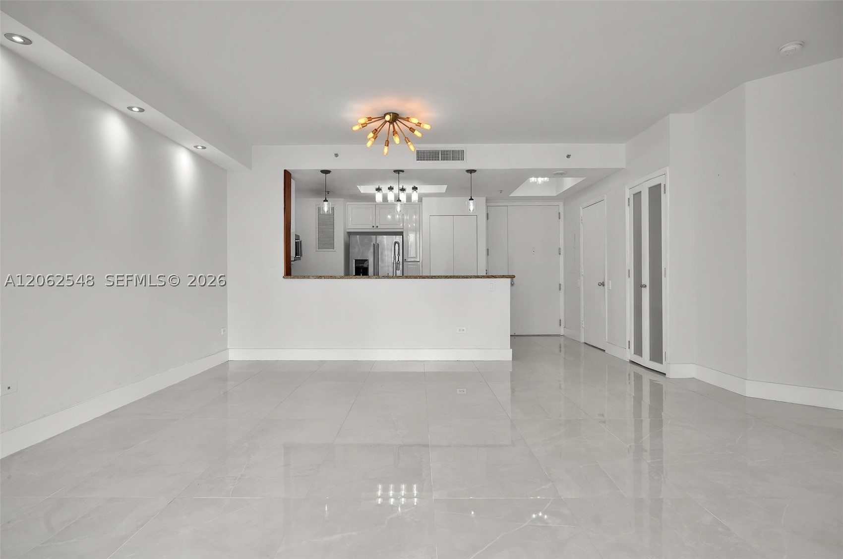 808 Brickell Key Dr 3007 Property Photo 6