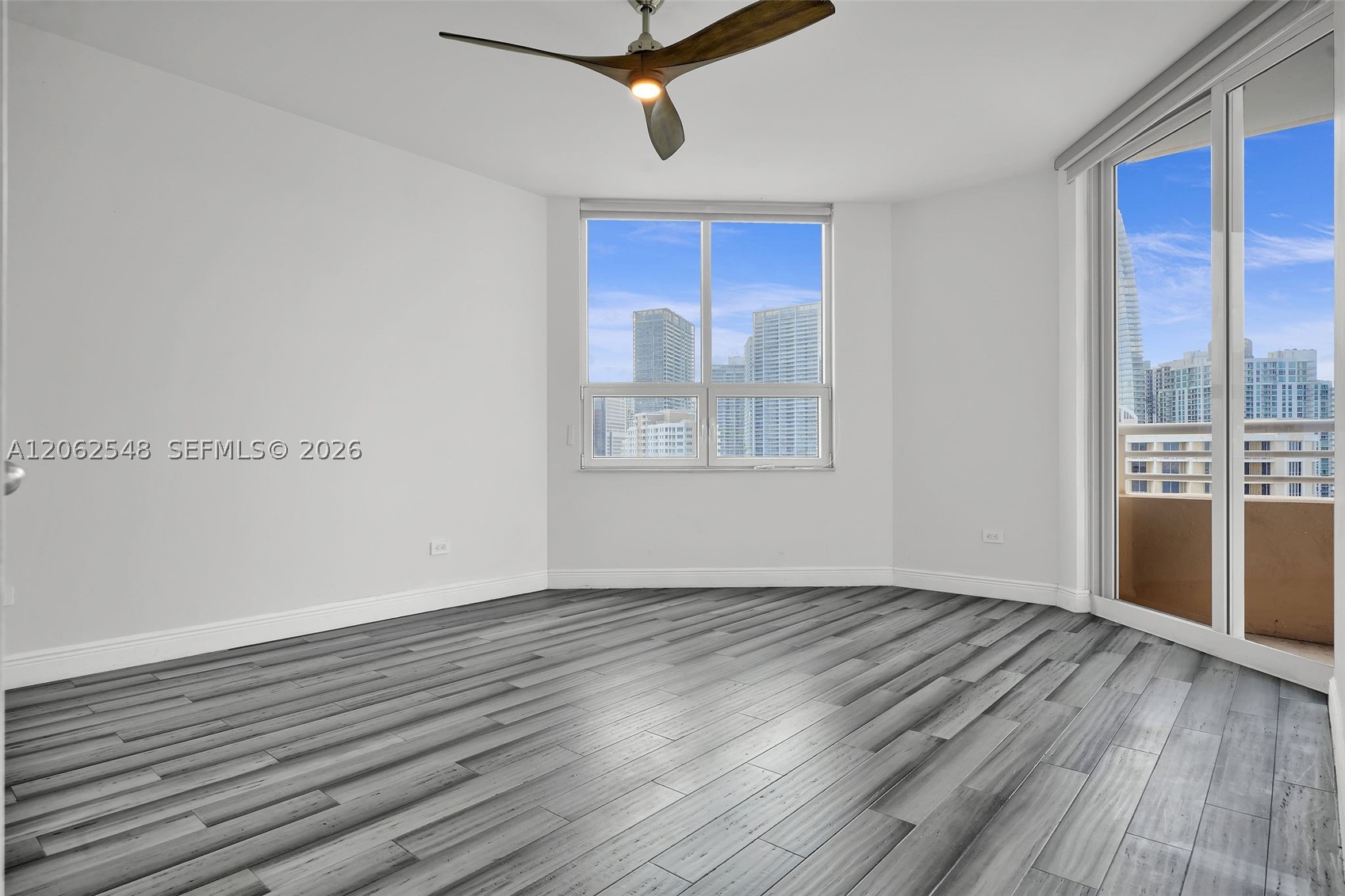 808 Brickell Key Dr 3007 Property Photo 10