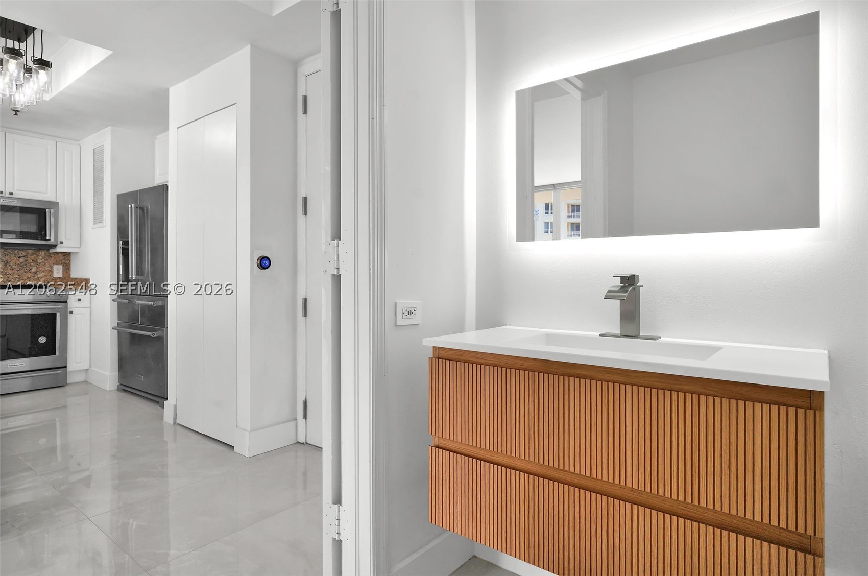 808 Brickell Key Dr 3007 Property Photo 17