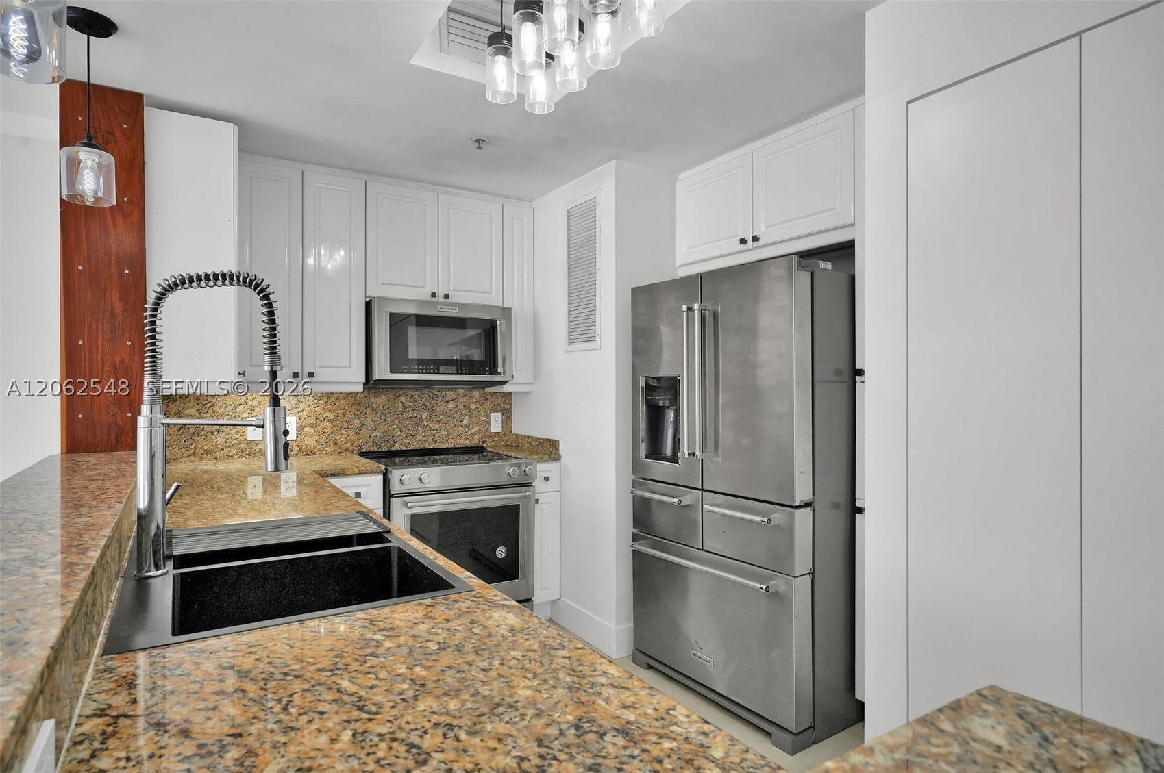 808 Brickell Key Dr 3007 Property Photo 20