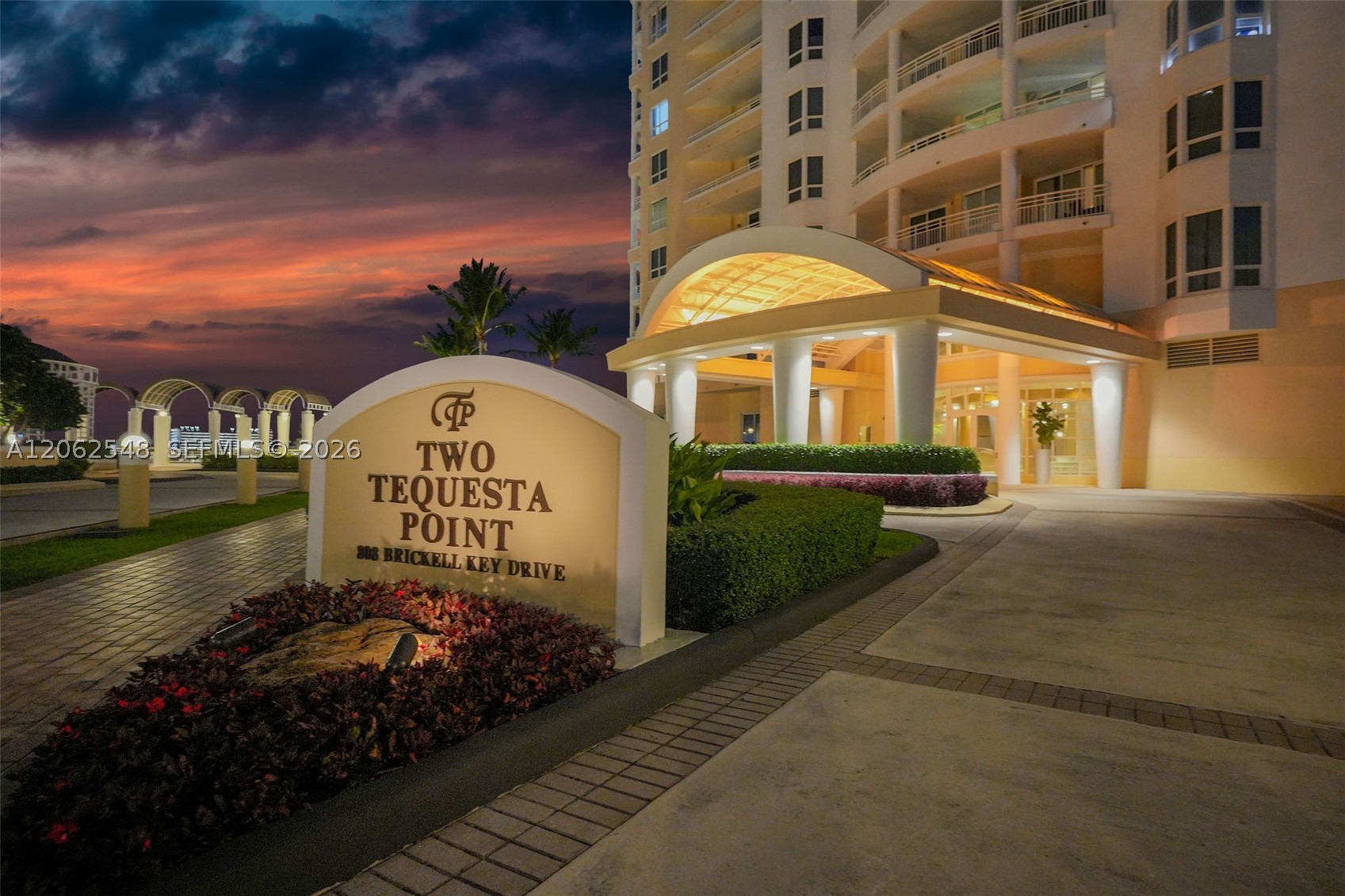 808 Brickell Key Dr 3007 Property Photo 55
