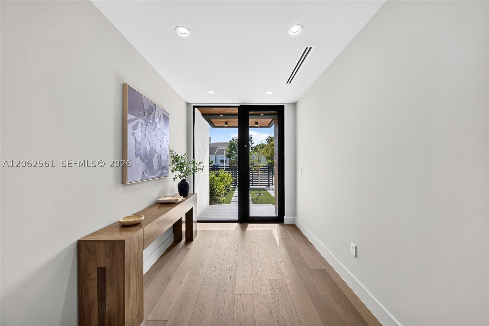 1034 Sw 11th Ave Property Photo 6