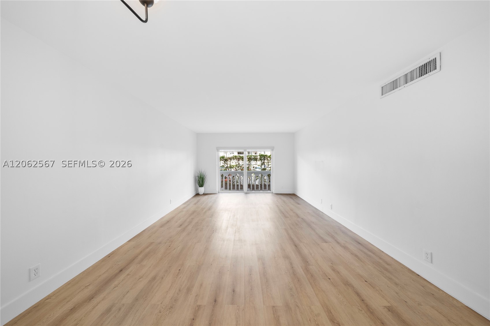 100 Edgewater Dr 138 Property Photo 12