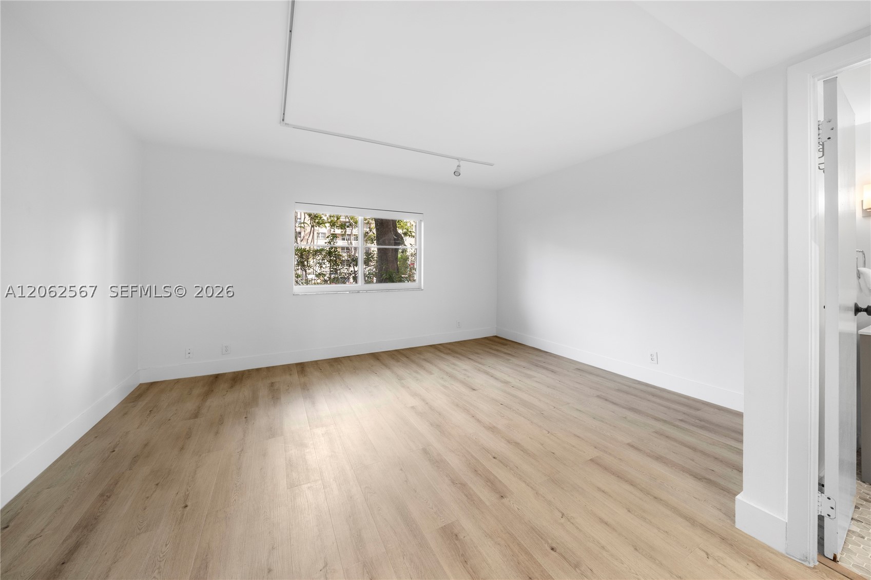 100 Edgewater Dr 138 Property Photo 25