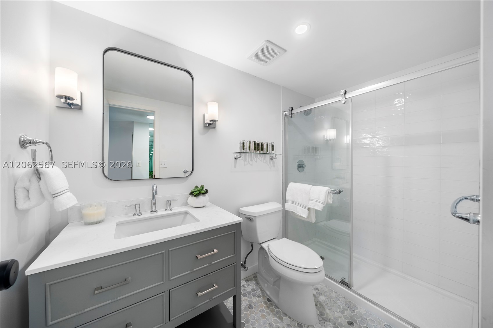 100 Edgewater Dr 138 Property Photo 30