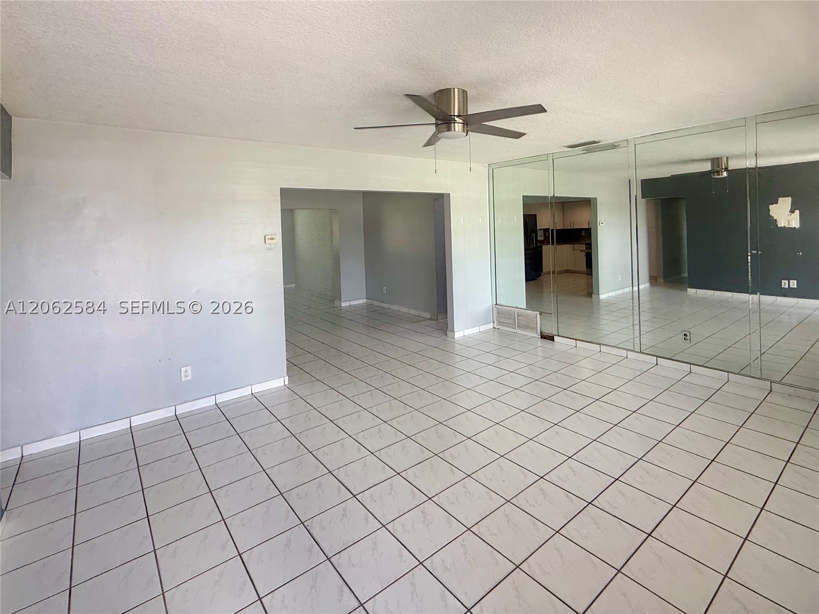 7710 Nw 5th St Property Photo 3