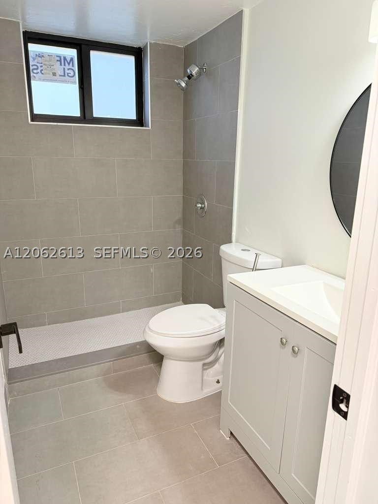 310 Ne 78th St 3 Property Photo 6