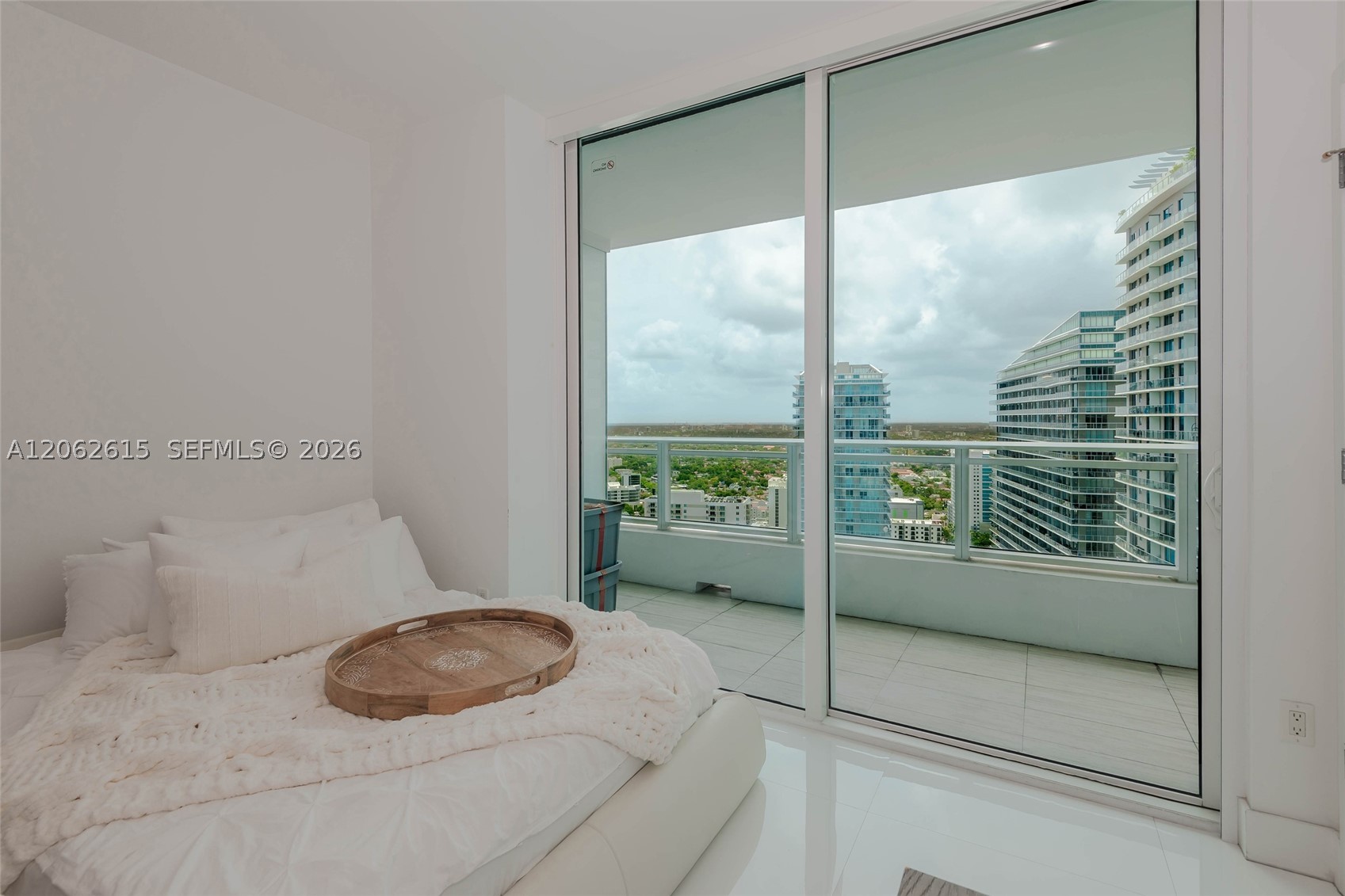 1080 Brickell Ave 3405 Property Photo 4