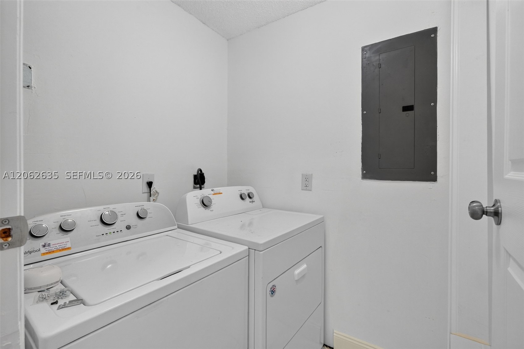 744 Sw 9th St Property Photo 16