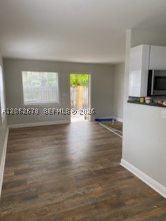 35 NE 13th St 1 Property Photo 1