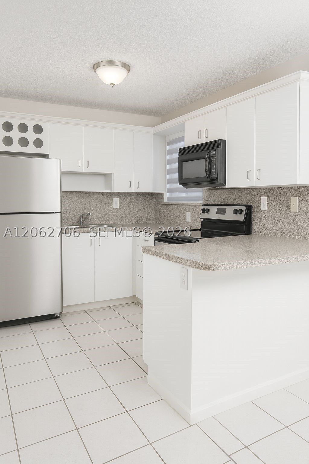8170 NW 10th St 2 Property Photo 1