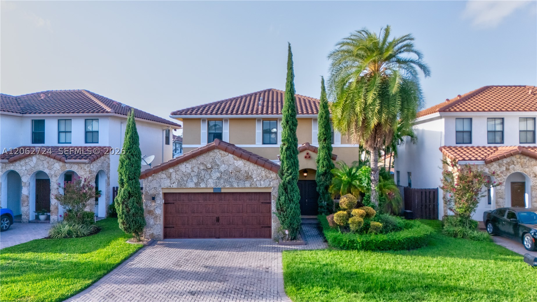 A12062724 Property Photo 1