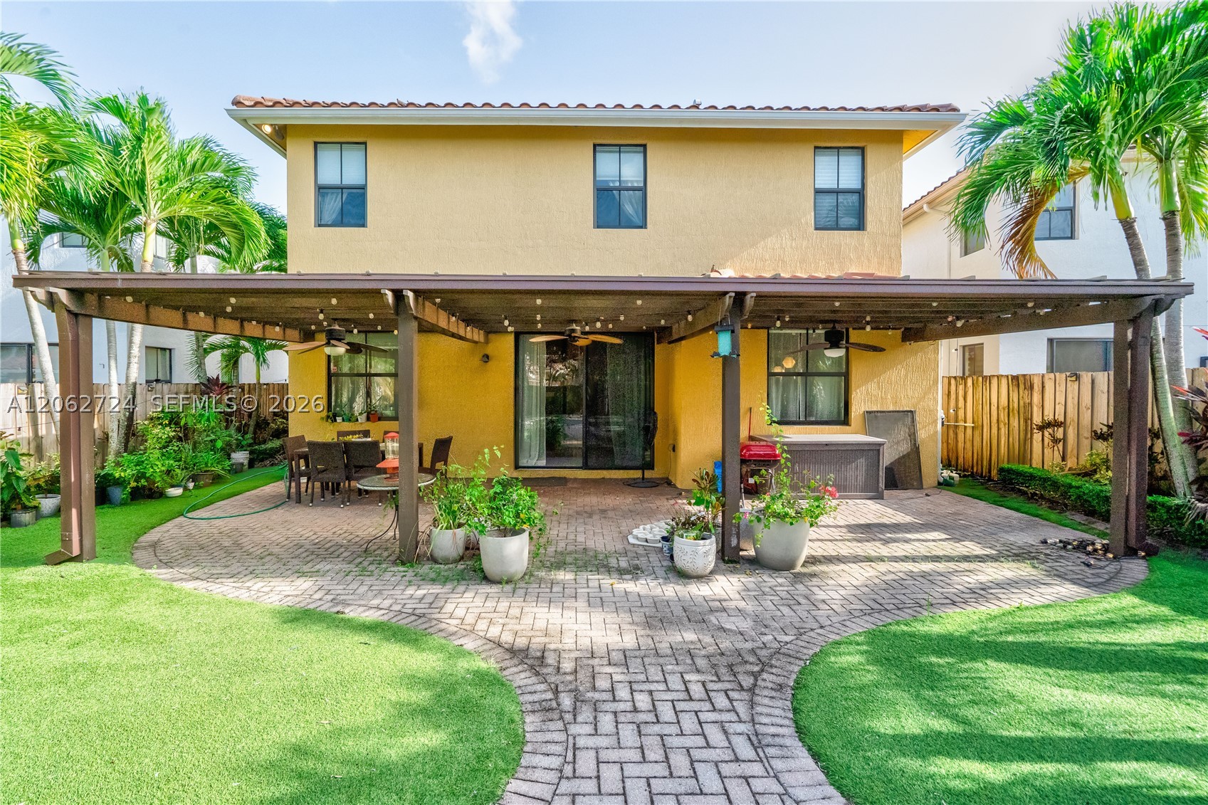 A12062724 Property Photo 25