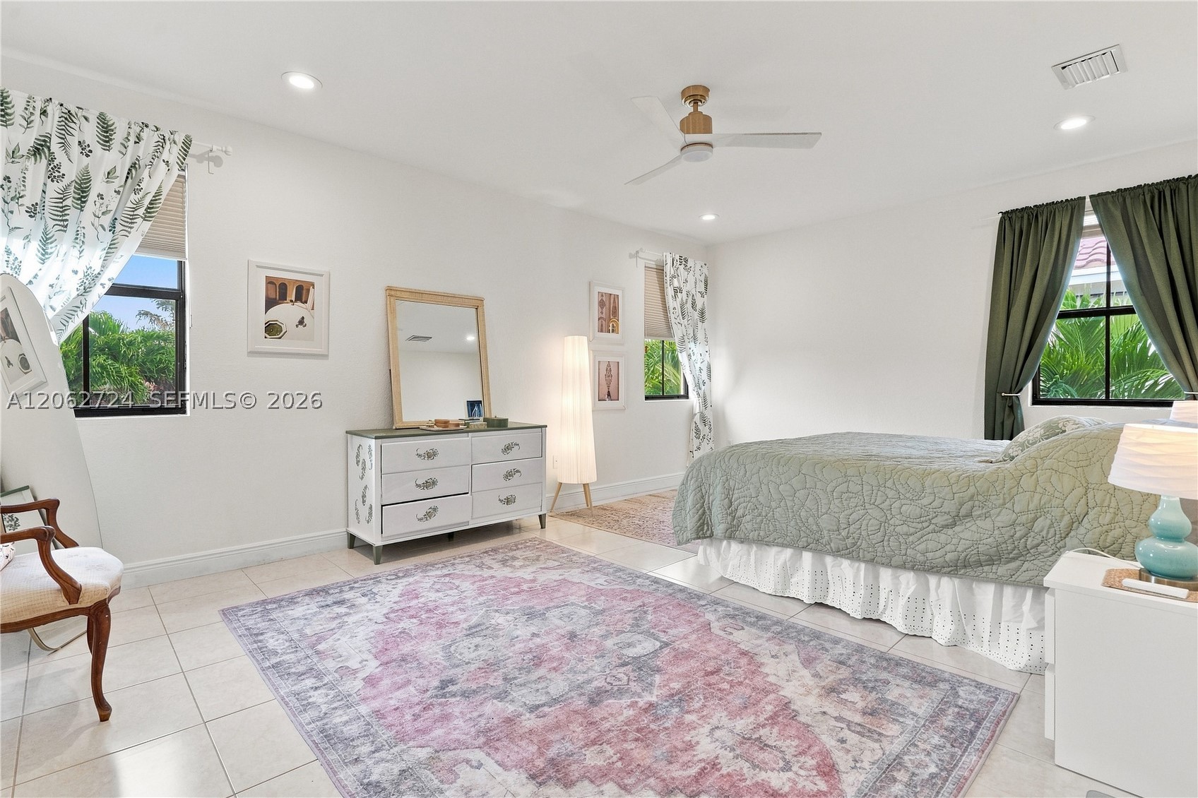 A12062724 Property Photo 44