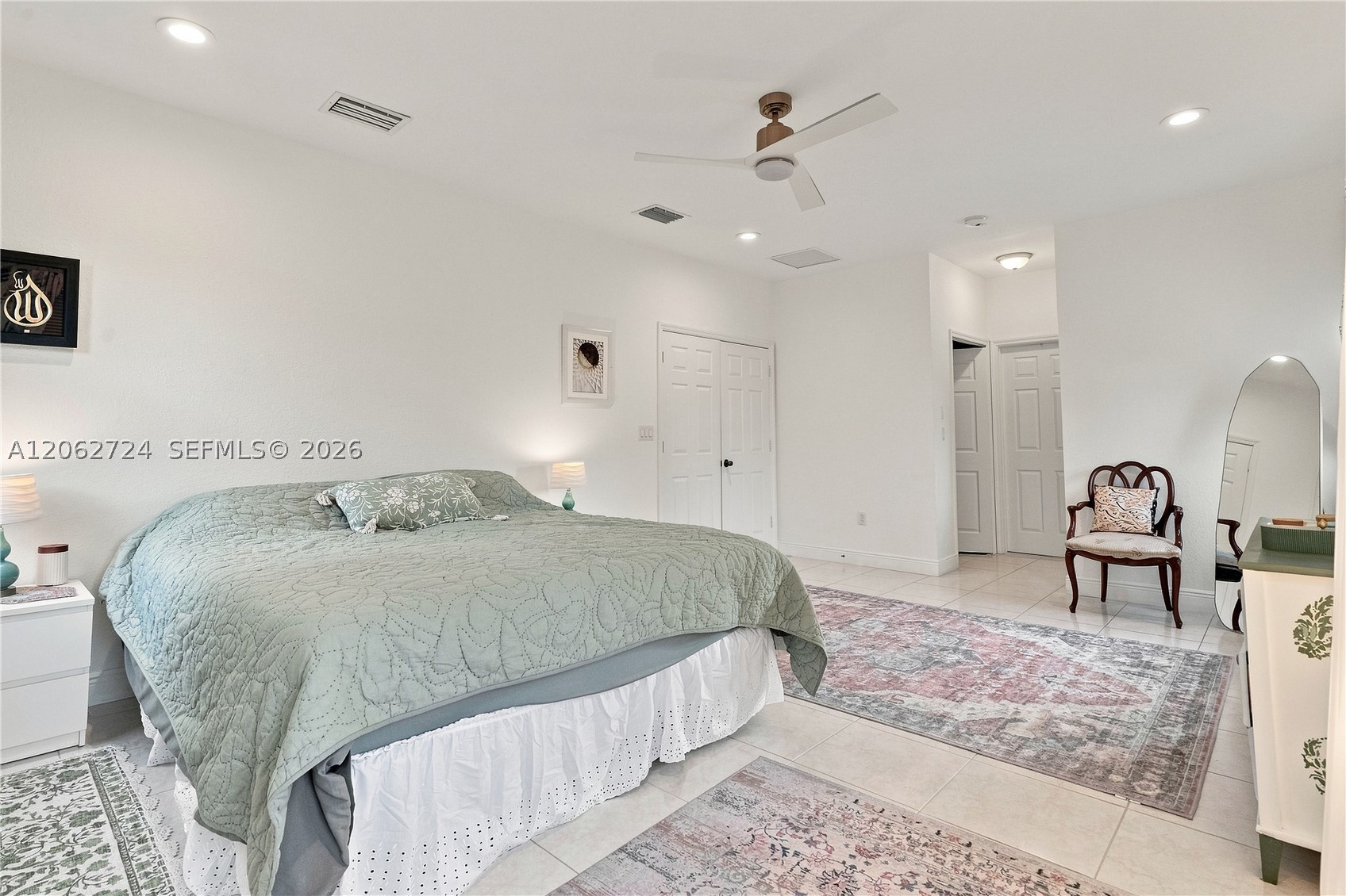 A12062724 Property Photo 46